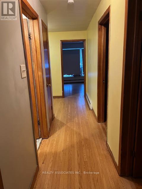 Photo - 586 Warden Ave.