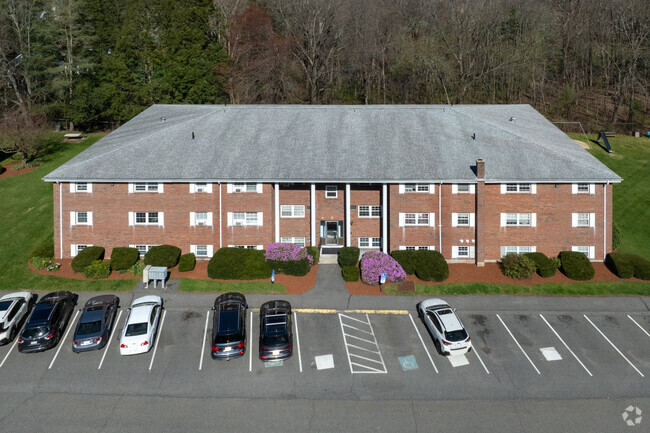 Northboro Manor - Northboro Manor Apartments