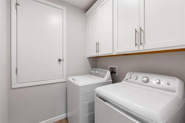 Photo - 3857 Branding Iron Bnd