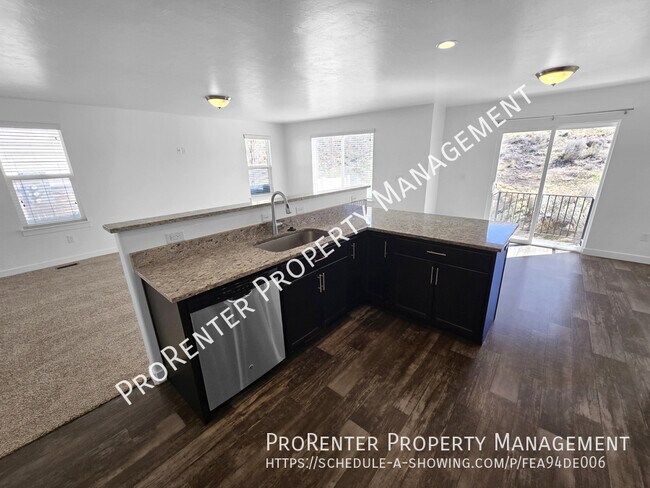 Photo - 15171 Gallant Dr