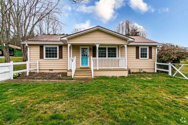 Building Photo - Ranch With Fenced Yard Rental