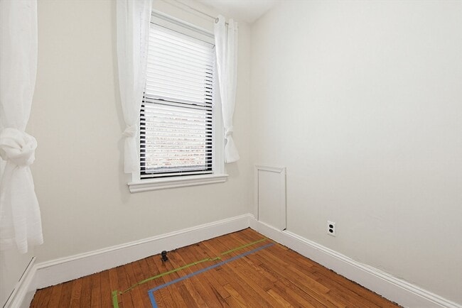 Photo - 62 Queensberry St Unit 407