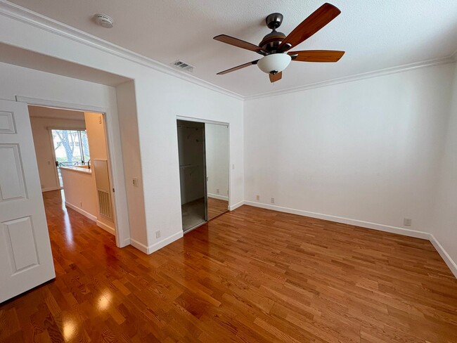 445 Milan Dr Unit 202