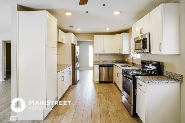 Photo - 2657 S Woodloch St