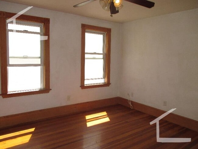 Photo - 47 Litchfield St