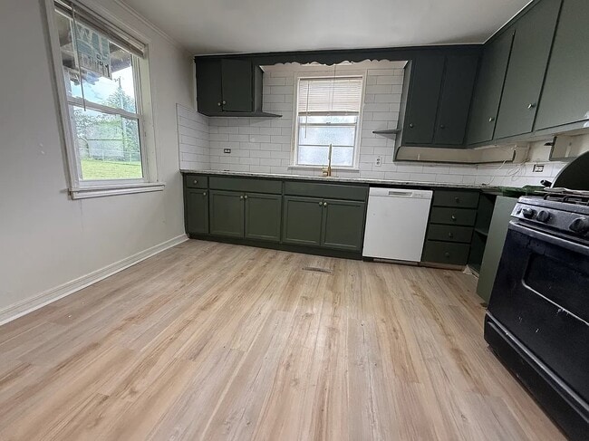 Photo - 810 N 12th St