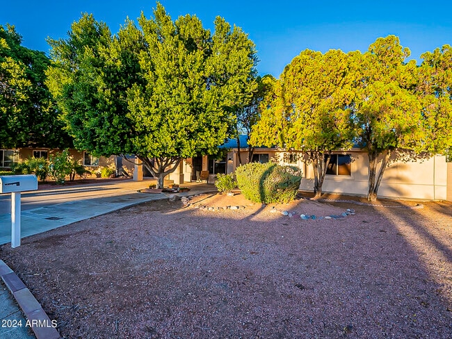 Photo - 8209 N 6th St