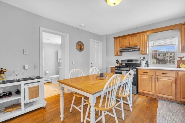 Photo - 180 W 8th St Unit 2