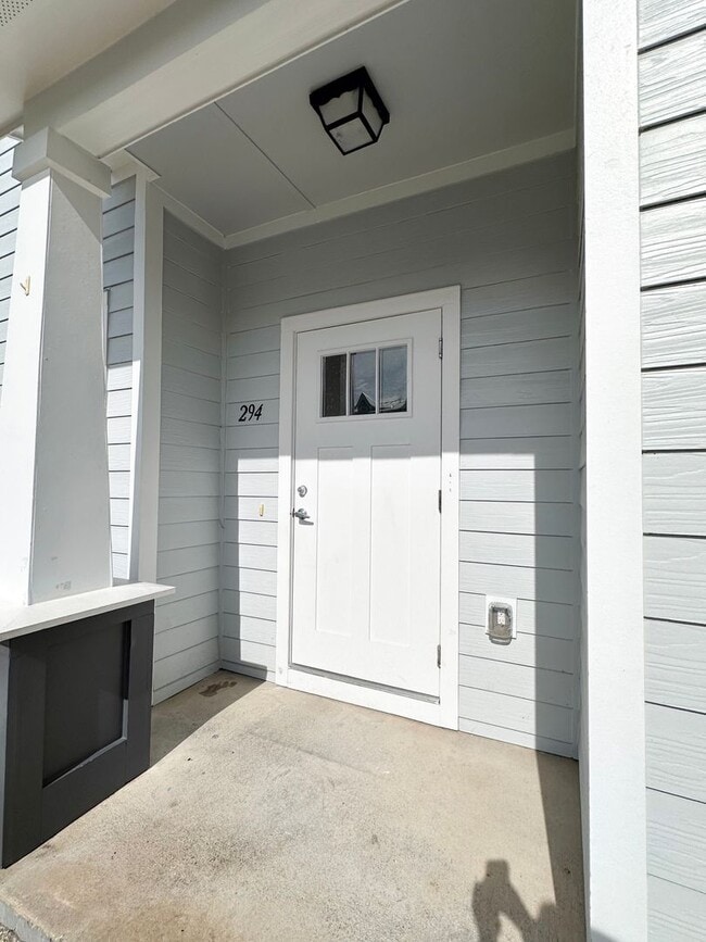 Photo - Centrally located townhome in The Verandas