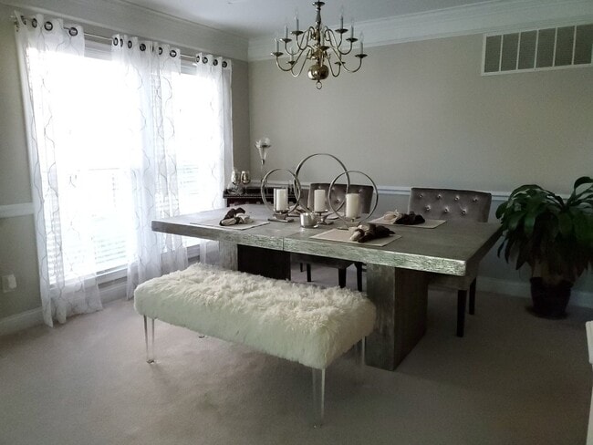 Photo - Executive home located near Bellbrook