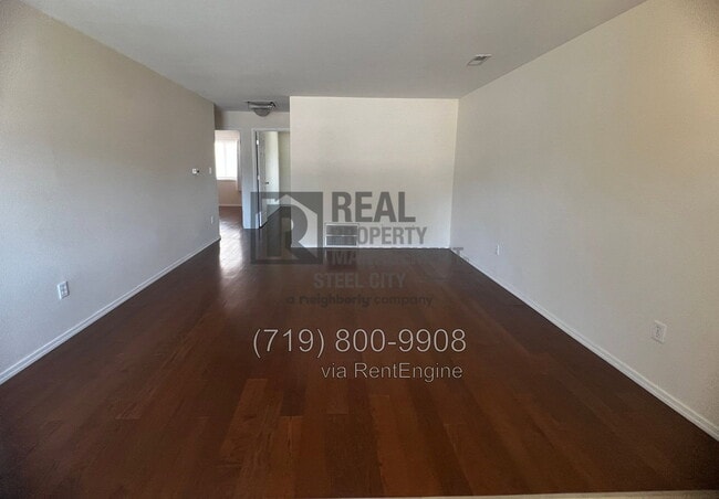 Photo - 2914 Acero Ave
