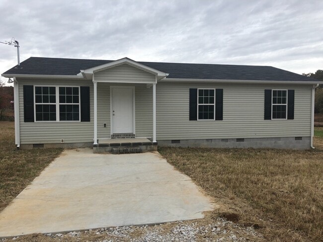 Charming Home in Country Setting with Larg... - Charming Home in Country Setting with Larg...