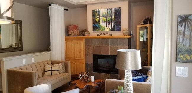 Photo - 61875 AB Unit A