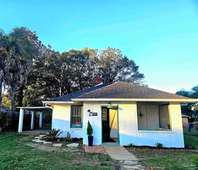 Building Photo - 3230 W Gonzalez St