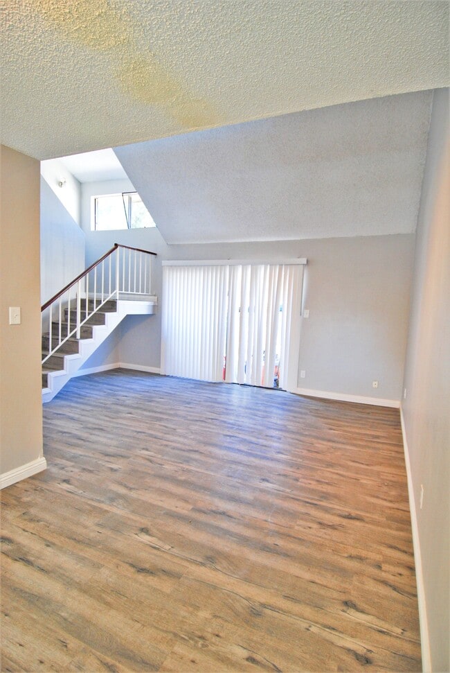 Photo - 746 N Eucalyptus Ave