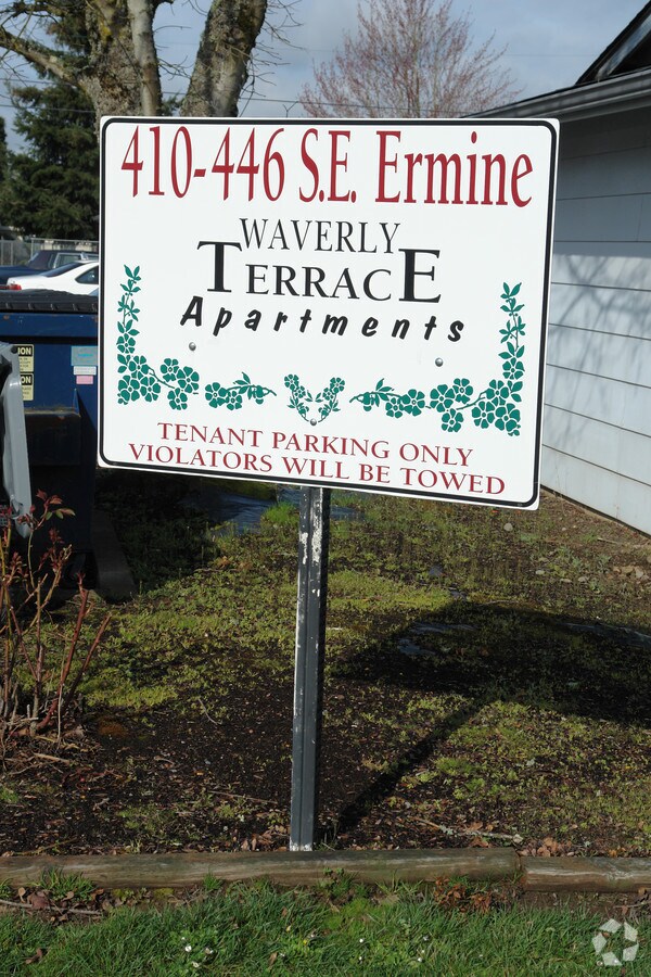 Photo - Waverly Terrace Apartments