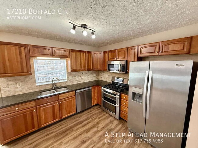 Photo - 17210 Buffalo Cir