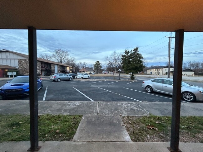 Photo - 721 N Vinita Ave