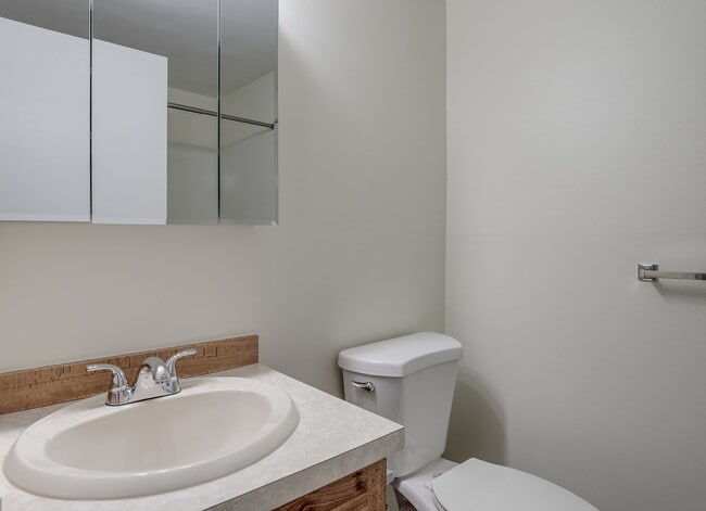 Photo - Somerset Apartments