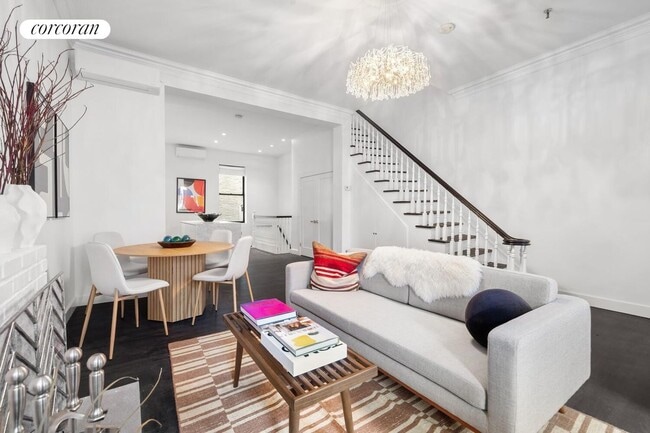 Photo - 105 Manhattan Ave