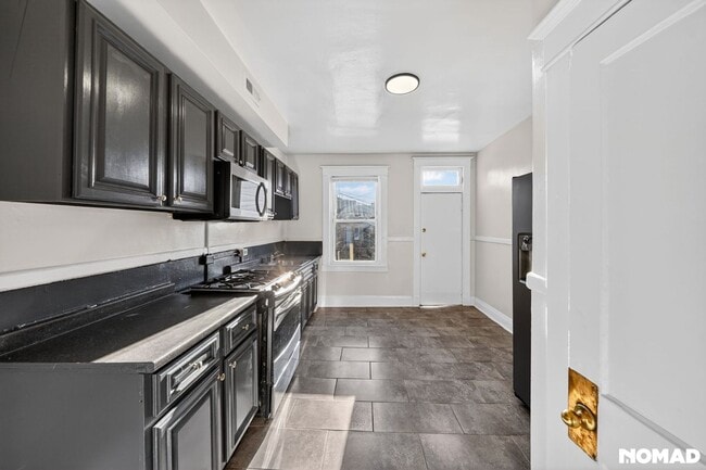 Photo - 3231 Phelps Ln