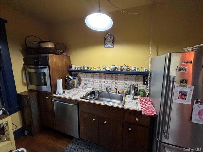 Photo - 123 Plains Rd House