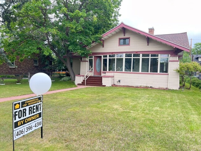 Photo - 735 S Main St