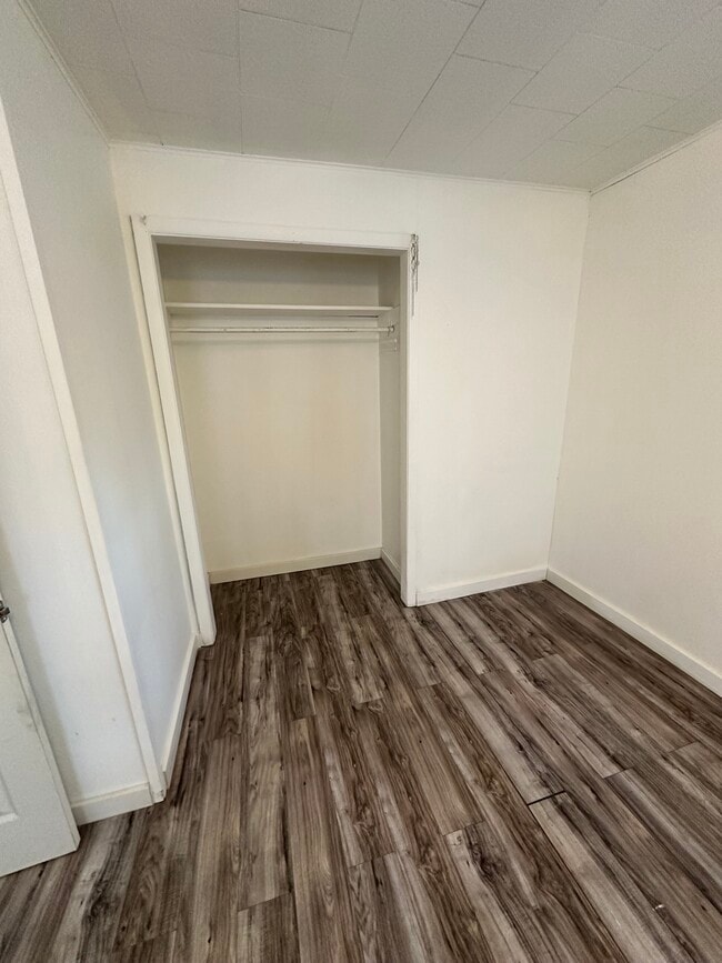 Closet in main bedroom - 518 1/2 W Walnut St