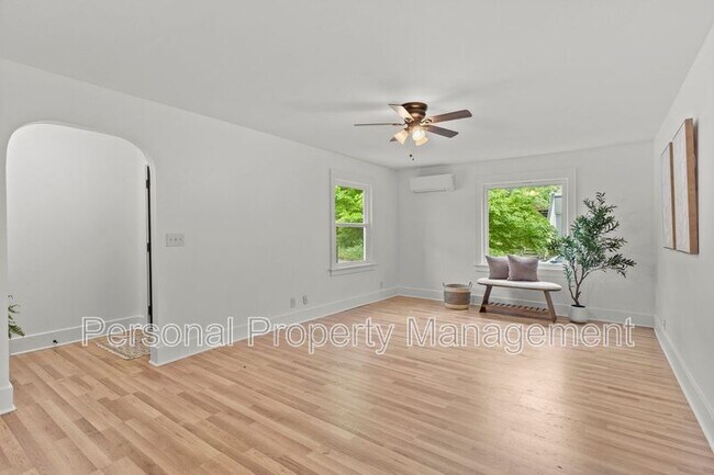 Photo - 1346 NW Couch St