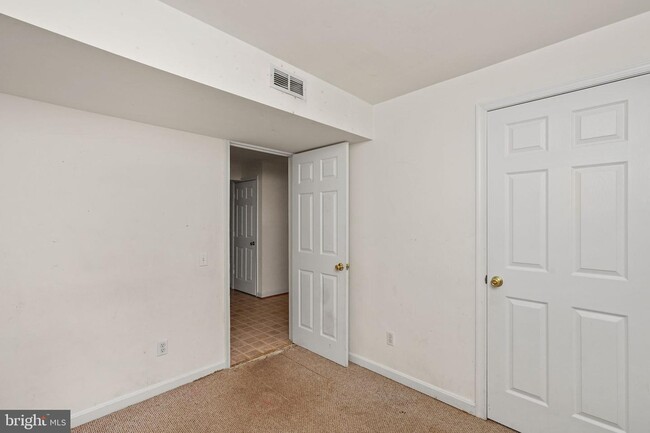 Building Photo - 306 Batley Ct Rental