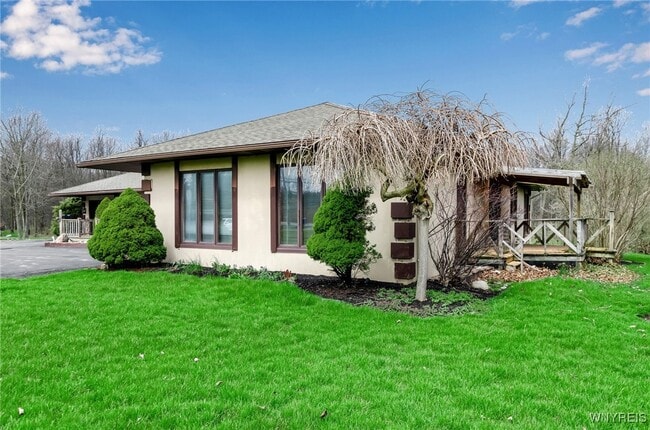 Photo - 9400 Wehrle Dr