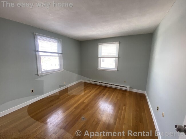 92 Sylvia St