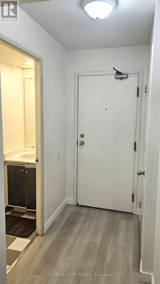 Photo - 2460 Eglinton Ave E Unit 1714