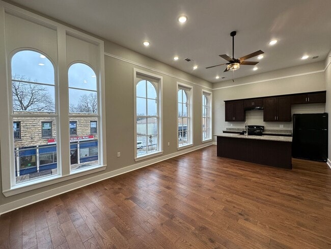 Photo - Top of the Line Apartments in Batesville Unit 5