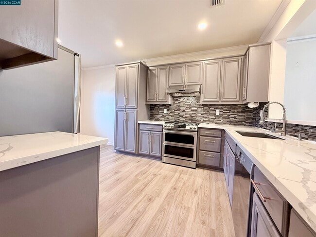 Photo - 4311 Pine Creek Cir