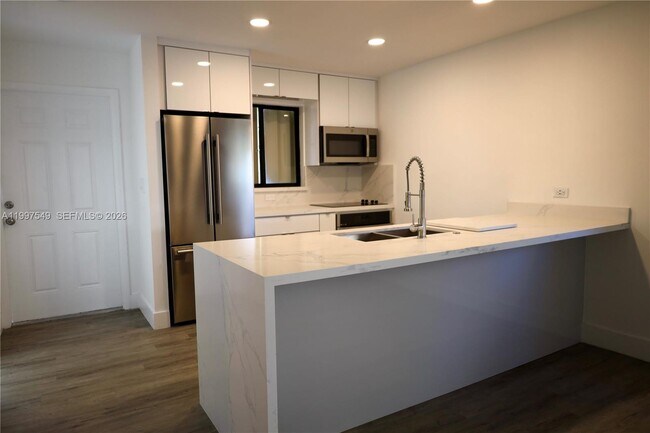 Photo - 2385 NE 171 St