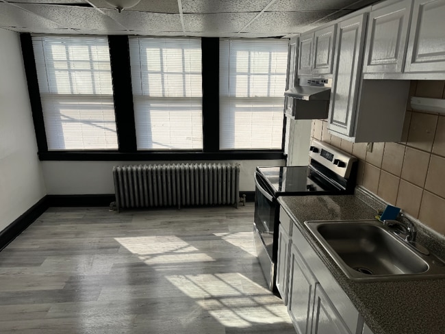 Photo - 1031 Marion St Unidad 2