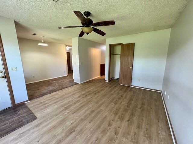 2417 W Mary Dr