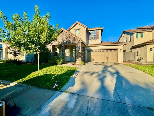 Building Photo - 4141 Aragon Way Rental
