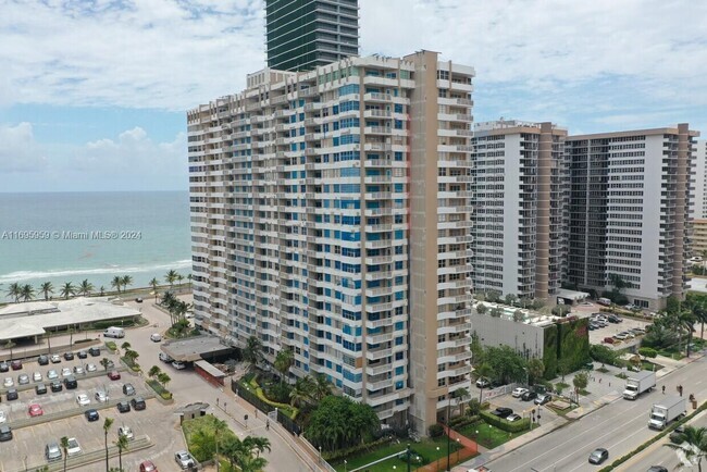 Building Photo - 1980 S Ocean Dr Unit 6J Rental