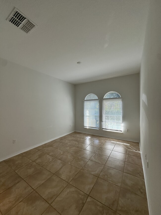 Photo - 6836 Trellis Vine Loop