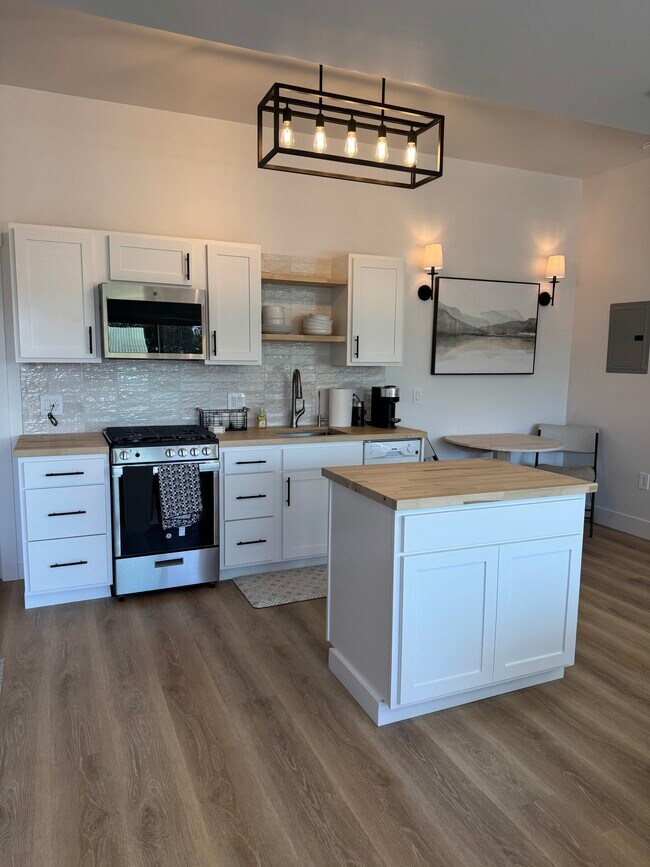 Photo - 245 Country Hills Ln Apartamentos Unidad Furnished The Cottage