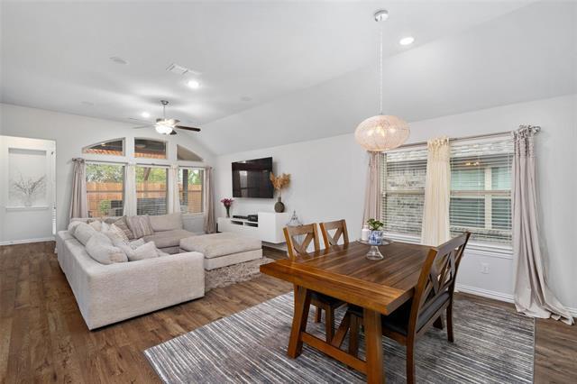 Photo - 2723 Willow Ln