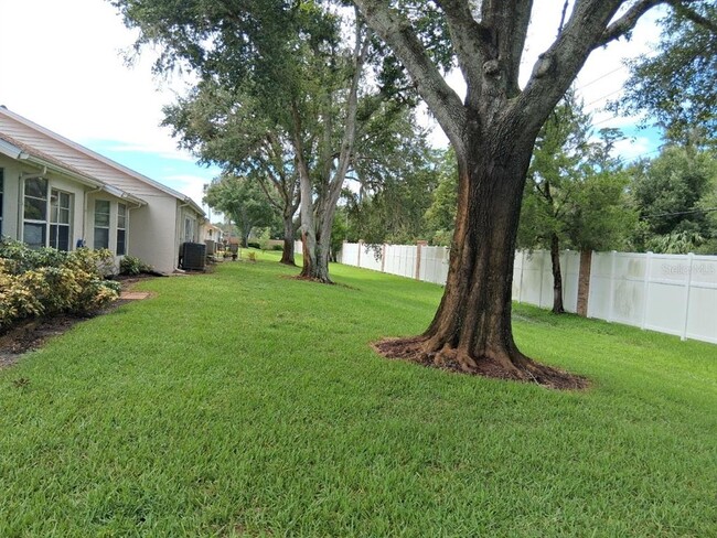 Photo - 9142 Cotswald Way Unit 86