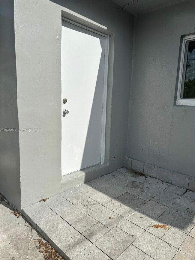 Photo - 226 SW 11th St Unit 1