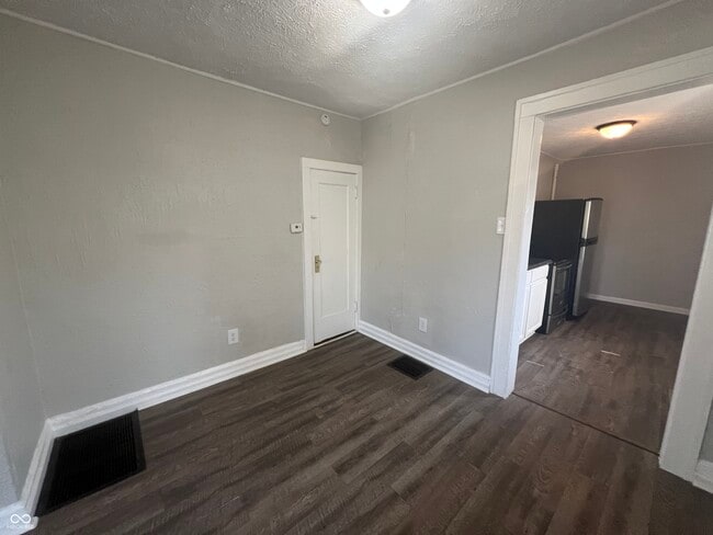 Photo - 4919 Orion Ave