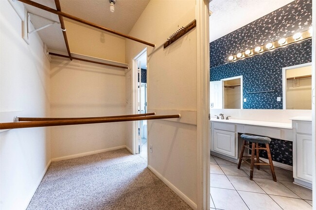 Photo - 2608 Leroy St