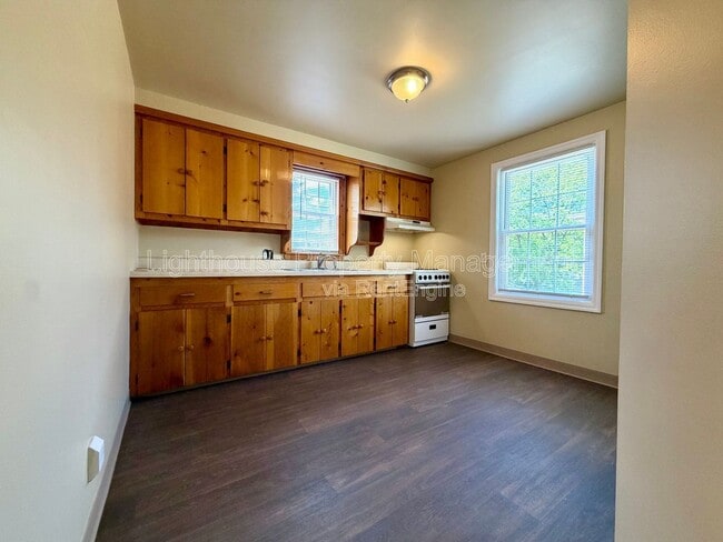 Photo - 1447 Giddings Ave SE