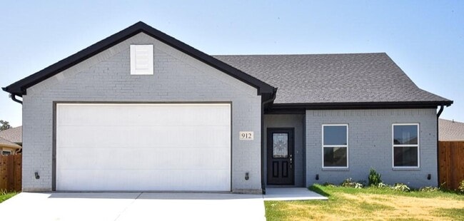 Building Photo - Stunning home in Springtown TX