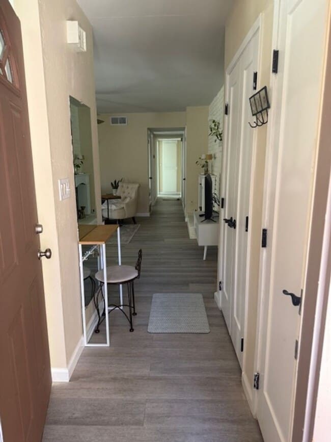 Photo - Bright & Airy 2-Bedroom Condo in Moraga, F... Unit #3